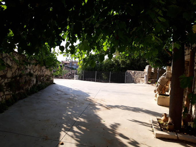Others 5, Spacious Villa in Margarites with Private Garden, Crete