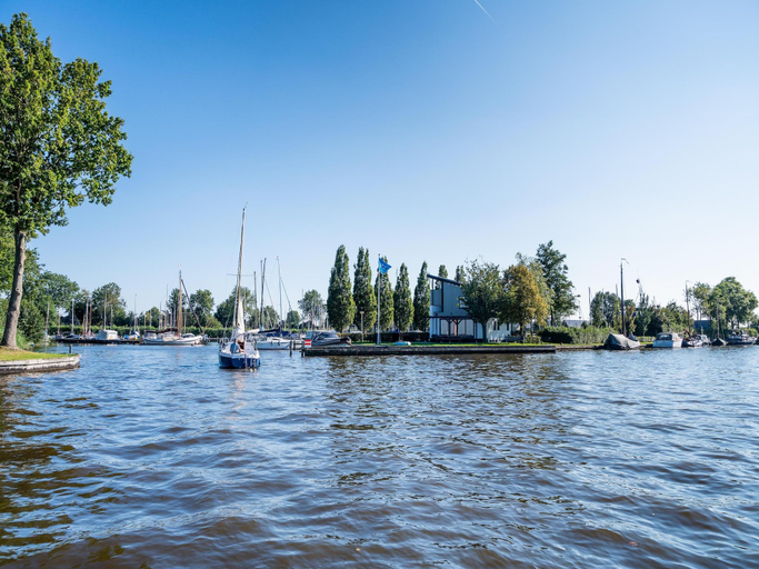 Others 5, Water Villa in Balk with Lake Access, Gaasterlân-Sleat