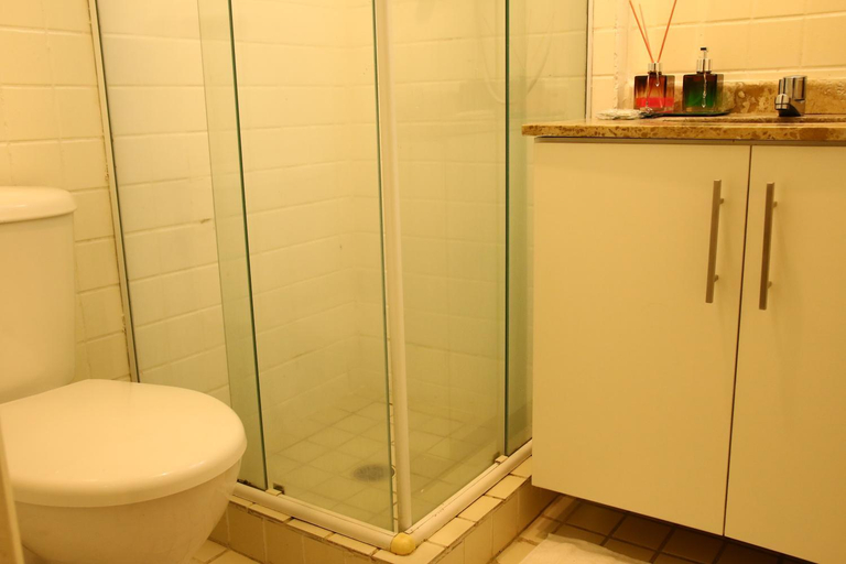 Bathroom 3, Flats em frente ao Nubank Parque e Shopping - Hotel com estacionamento - Perdizes, São Paulo