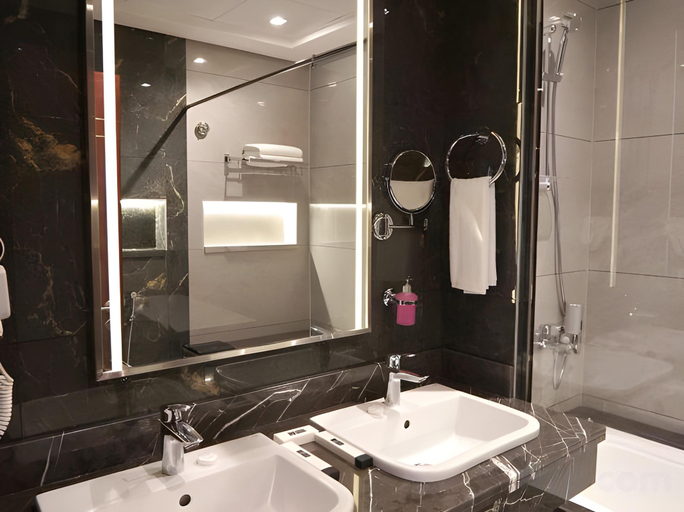 Bathroom 5, Concorde Creek View Hotel, Dubai