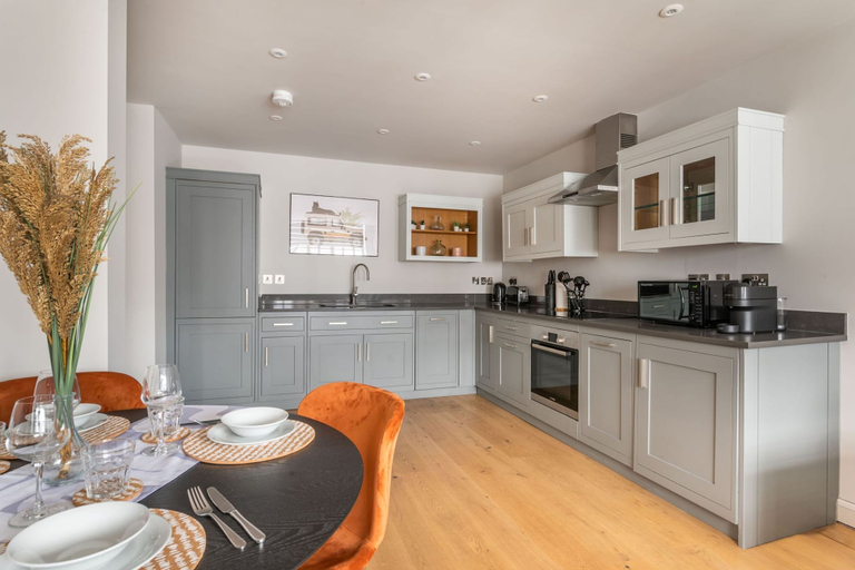 Room 5, Amigos Nest - Farringdon - by Frankie Says, London