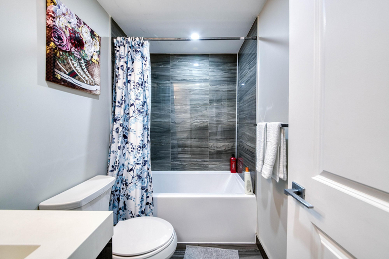 Bathroom 2, The Jarvis Suite, Toronto