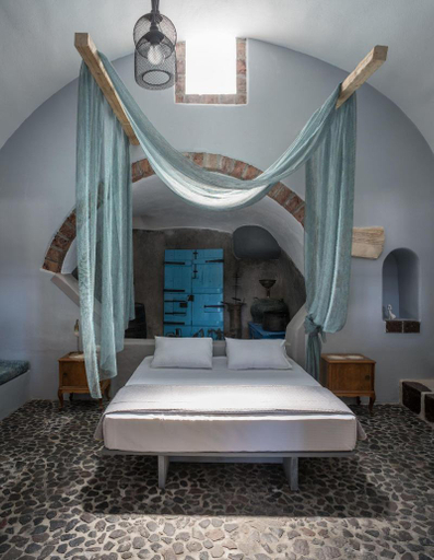 Bedroom 2, Phaos 1870, A restored Winery, South Aegean