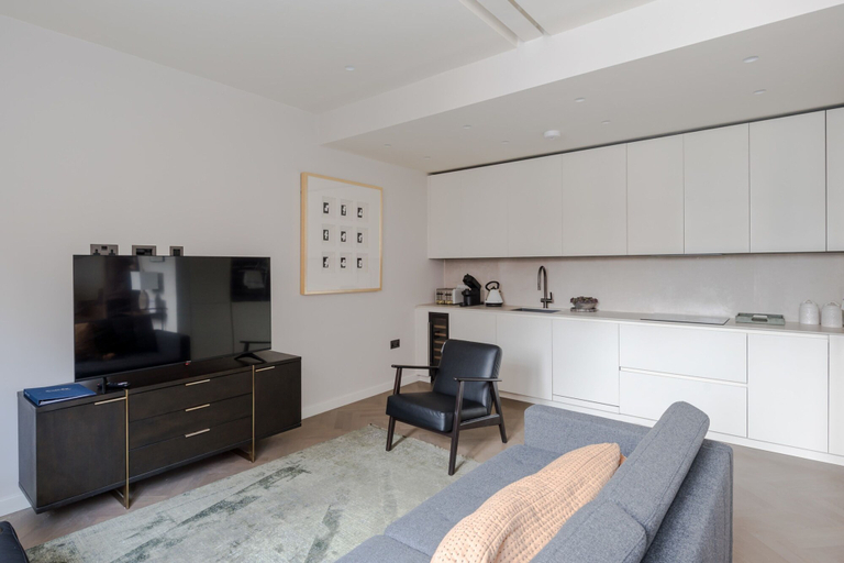 Others 5, Parkside House - Regent s Park - by Frankie Says, London
