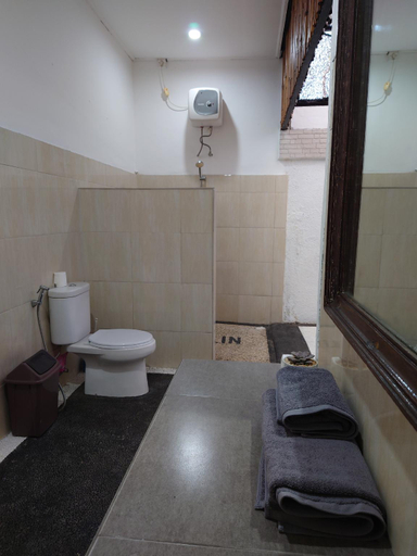 Bathroom 3, Home in Bali - Seminyak, Badung