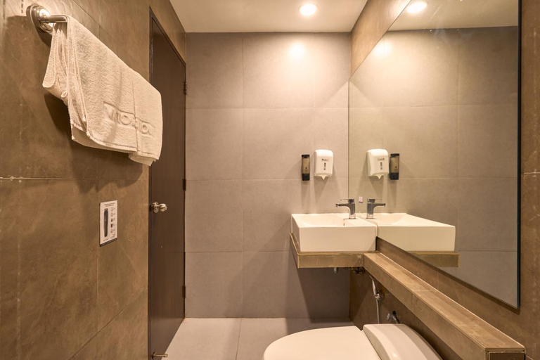 Bathroom 3, Victoria Court Suites - Pasig, Pasig City