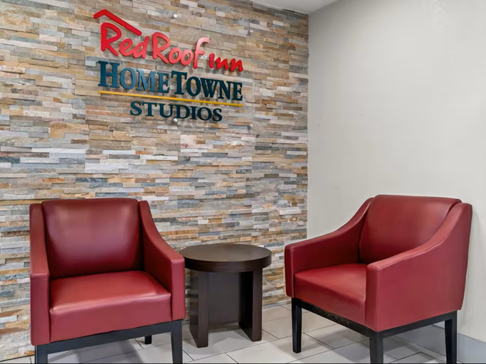 Public Area 2, HomeTowne Studios by Red Roof Flint, Genesee