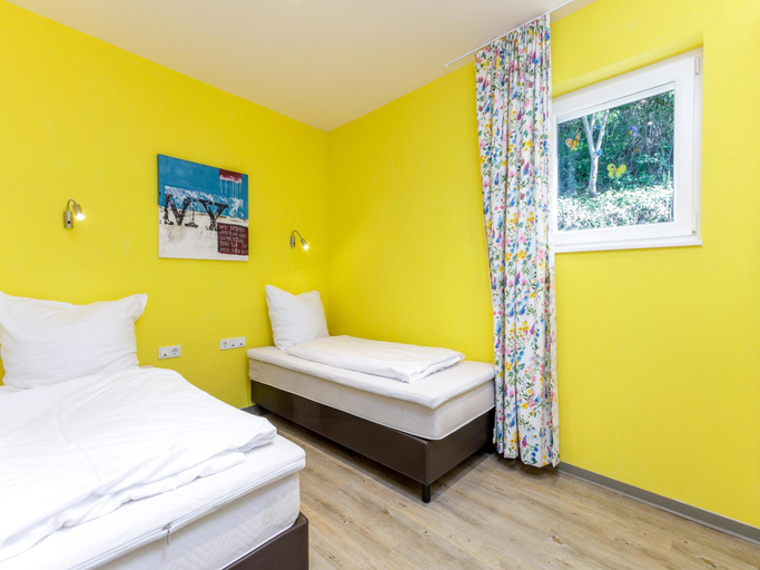 Others 4, Luxusbungalow im Campingpark, Eifelkreis Bitburg-Prüm
