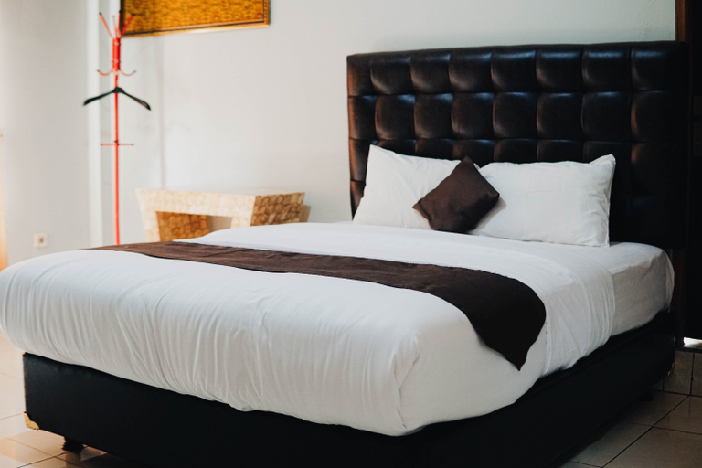 Bedroom 12