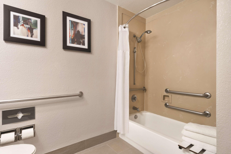 Bathroom 4, Comfort Suites Shenandoah-The Woodlands, Montgomery