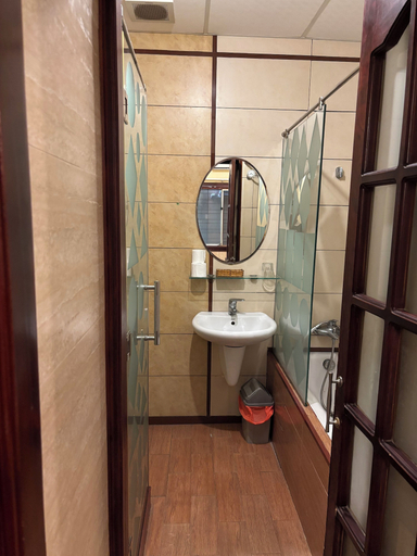 Bathroom 3, Bi Saigon Hotel, District 1
