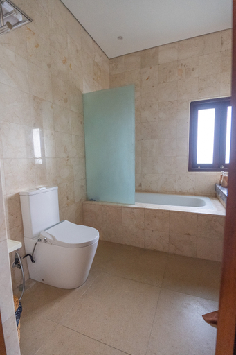 Bathroom 29
