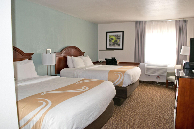 Bedroom 4, Quality Inn Alexis Rd, Lucas