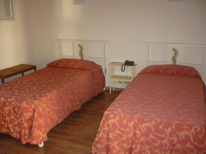 Bedroom 3, Hotel Julia, Milano