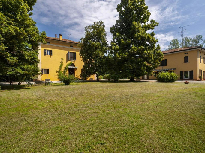 Others 5, Palazzo Bonfiglioli, Bologna