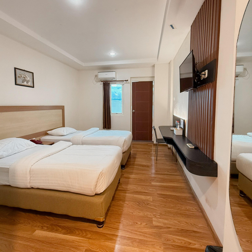 Calista Beach Hotel - Tap to explore photos