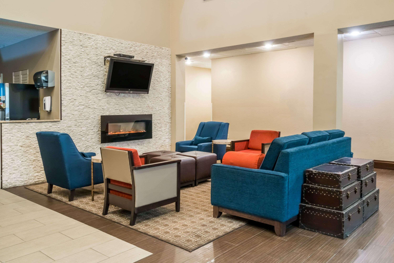 Public Area 2, Comfort Suites Cordova, Shelby