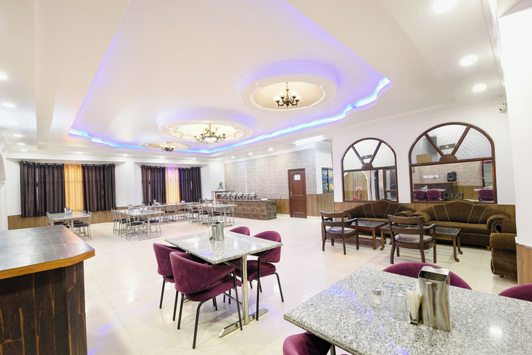Food & Drinks 3, Fabhotel Sn Resort, Kangra