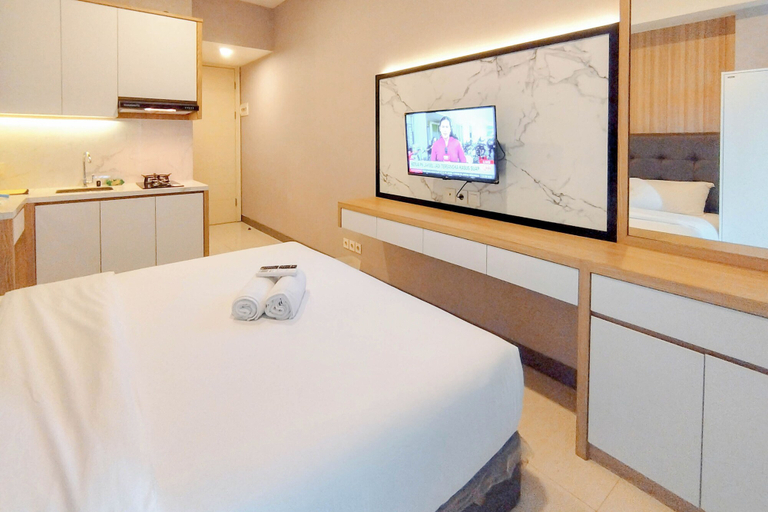 Bedroom, Comfortable Studio Direct Access to Mall at Anderson Supermall Mansion Apartment, Surabaya