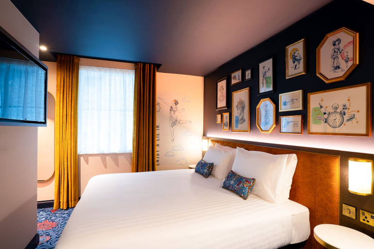 Bedroom 4, The Mercantile Hotel, Dublin