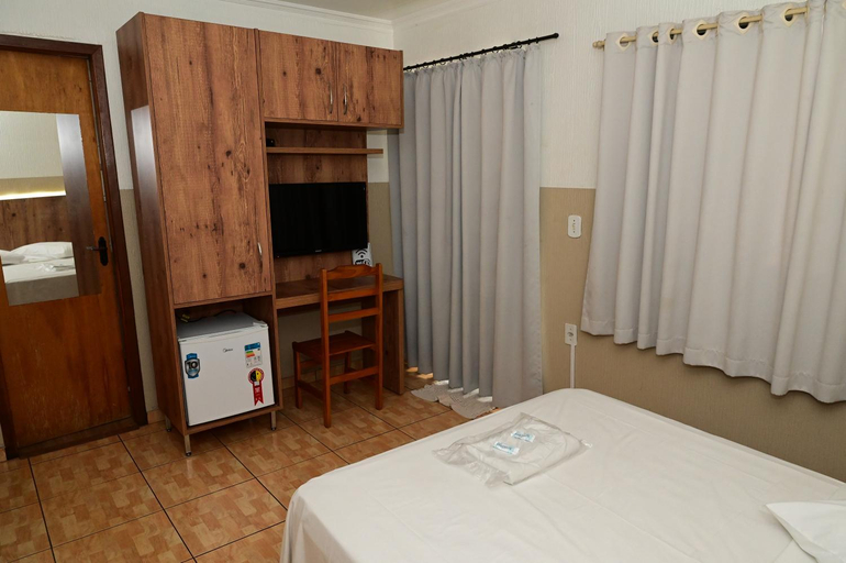 Bedroom 2, Hotel Vitória Régia, Engenheiro Beltrão