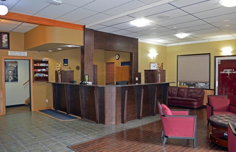 Public Area 3, Canadas Best Value Inn & Suites Castlegar, Central Kootenay