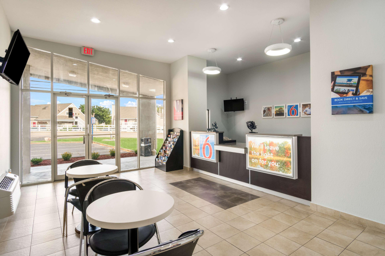 Public Area 3, Motel 6 Lexington, KY - Airport, Fayette