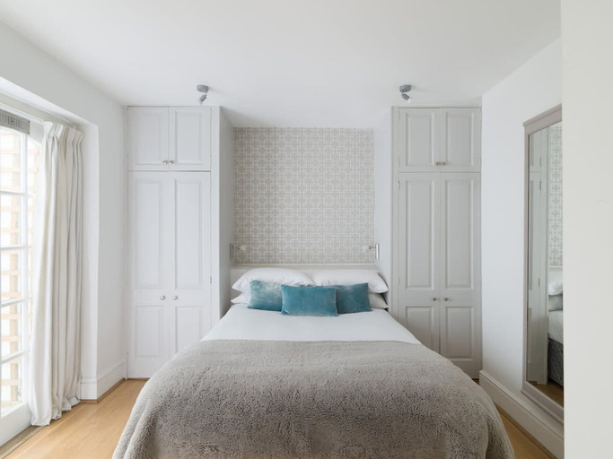 Room 5, Notting Hill Holland Park 2 Bed, London