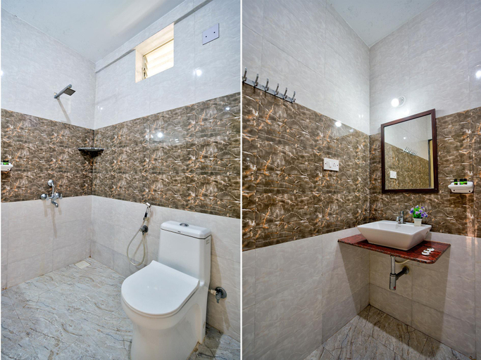 Bathroom 2, The Lazy Riviera, North Goa