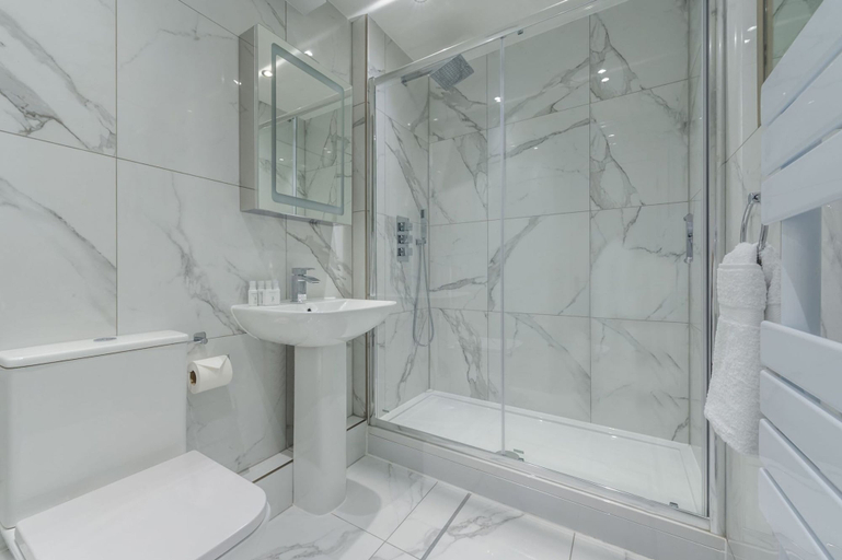 Room 4, Regency Residences - Fitzrovia - by Frankie Says, London