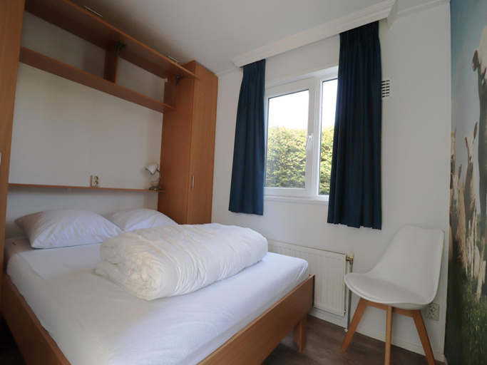 5, Cottage in Grou with Water Sports Access, Boarnsterhim