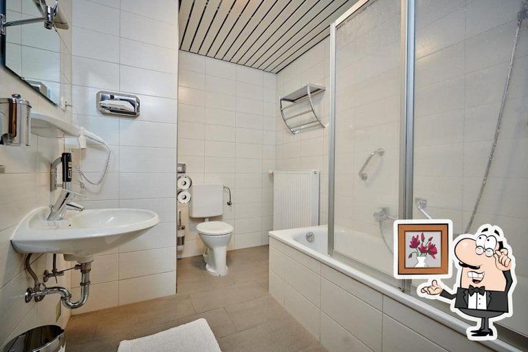 Others 5, Hotel Giamas, Straubing