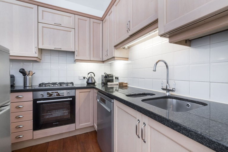 Room 5, Regency Residences - Fitzrovia - by Frankie Says, London