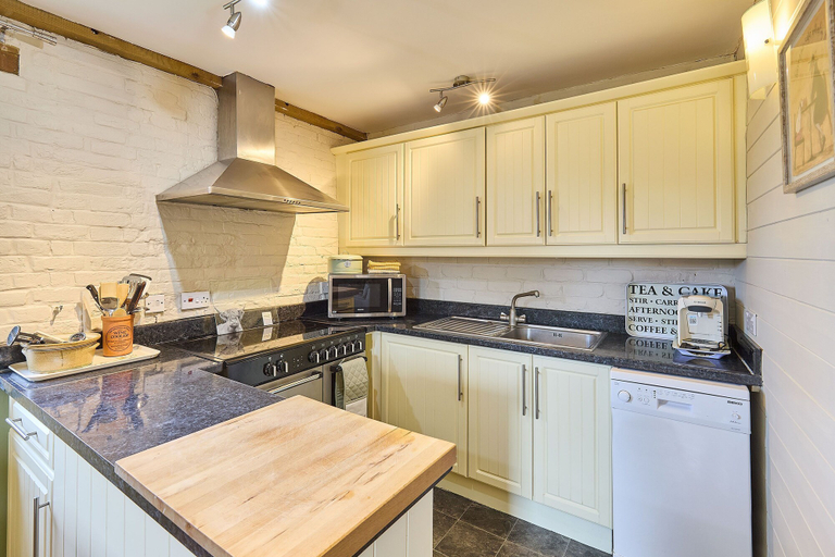 Room 5, Host Stay Granary Barn, Norfolk