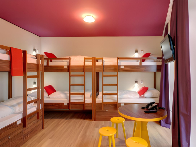 Bedroom 3, MEININGER Hotel Frankfurt Main / Airport, Frankfurt am Main