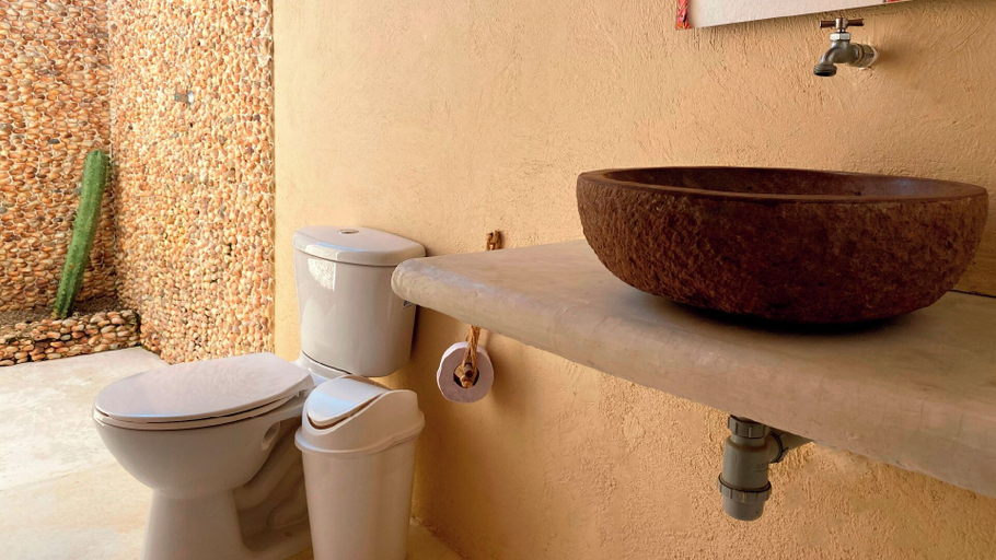 Bathroom 4, Hotel Wayira Beach by On vacation, Manaure