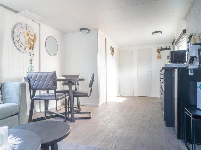 Others 3, Modern chalet on the Wadden Sea, near the beach, Wieringen