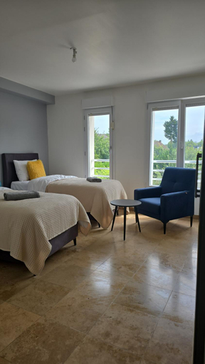 Others 4, Appart'City village, Yvelines