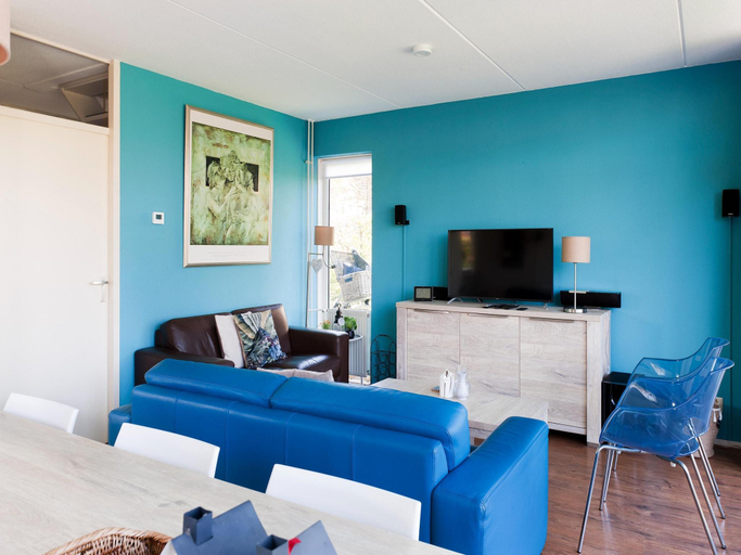 Others 5, Holiday Home in Groningen with Pool, Vlagtwedde