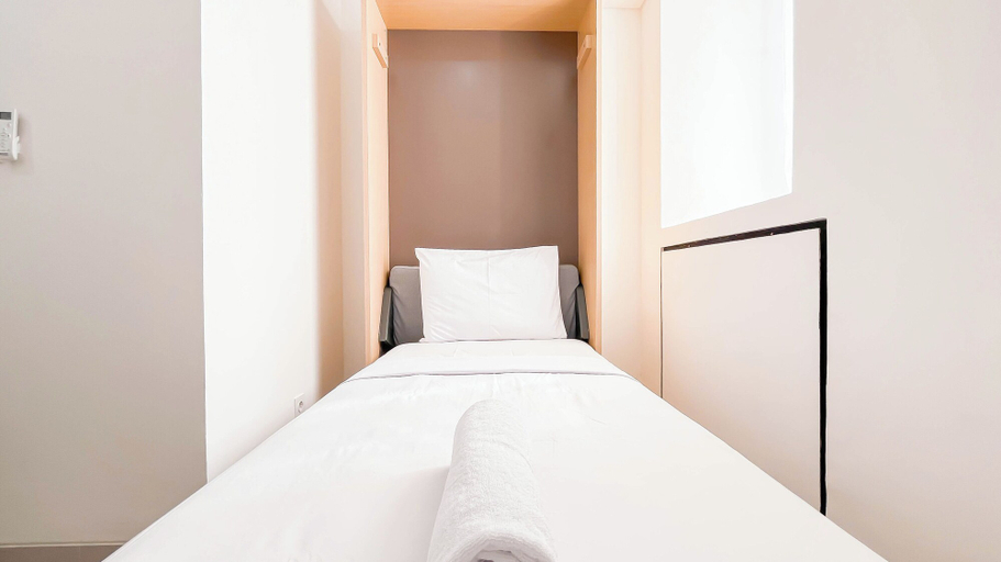 Bedroom 5, Comfortable Studio Room (No Kitchen) at Bandaraya - Tallasa City Makassar Apartment, Makassar