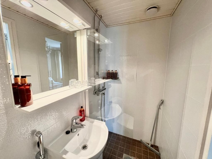 Bathroom, Hotel Hospitz, Southern Savonia