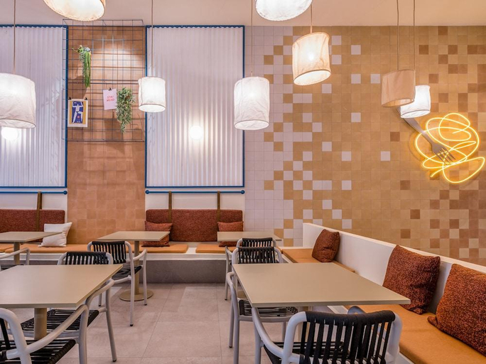 Food & Drinks 4, Amistat Beach Hostel, Barcelona
