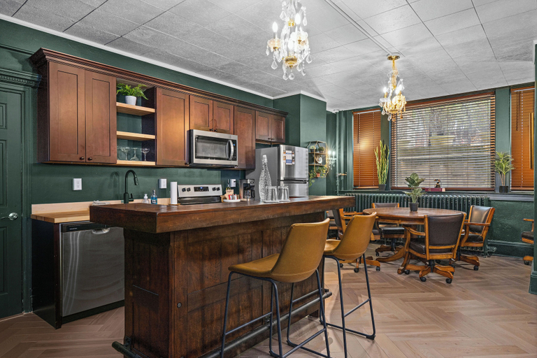 Food & Drinks 4, Historic Cotton Mansion Duluth Boutique Hotel, Saint Louis