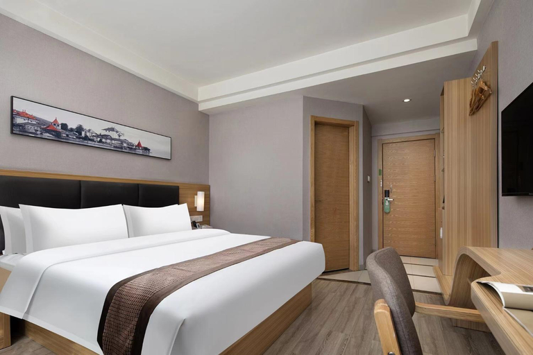 Bedroom 2, Morninginn, Humanities and Technology College, Loudi