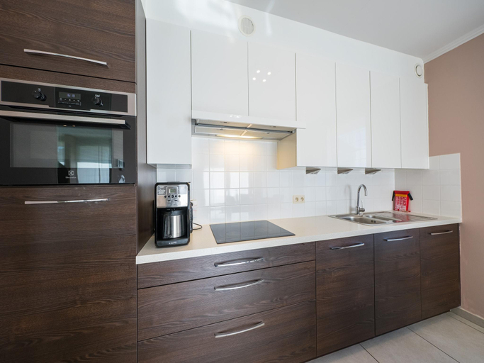 Others 4, Apartment within walking distance of the beach, West-Vlaanderen