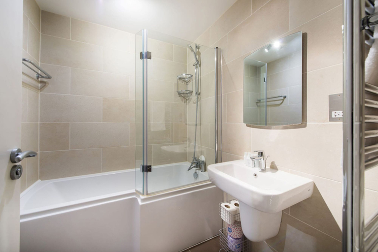 Room 3, Views For Days - Fitzrovia - by Frankie Says, London