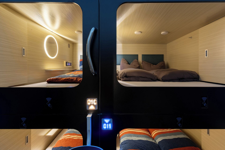 Bedroom 2, Mue Cubes - Capsule Hotel, Basel