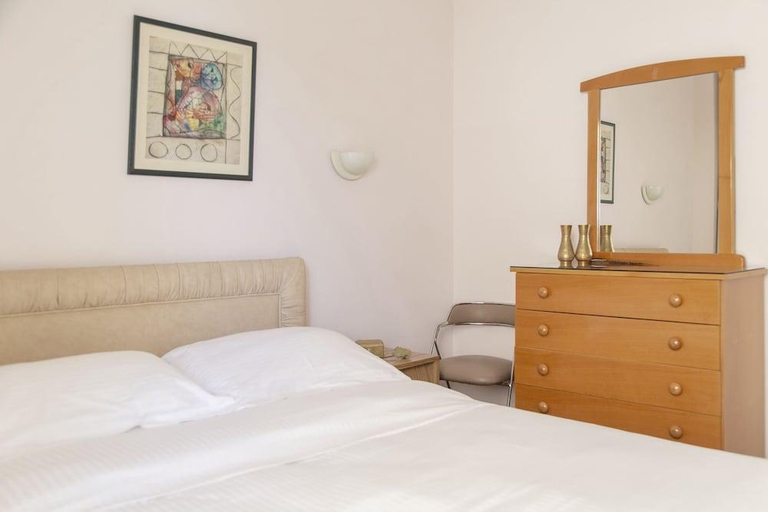 Bedroom 2, Merry Land Hotel, El Metn