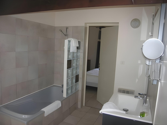 Bathroom 3, Auberge Val Moureze Hotel & Spa, Hérault