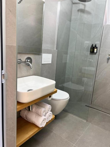 Bathroom 4, EMAR Beachfront Hotel Ksamil, Sarandës